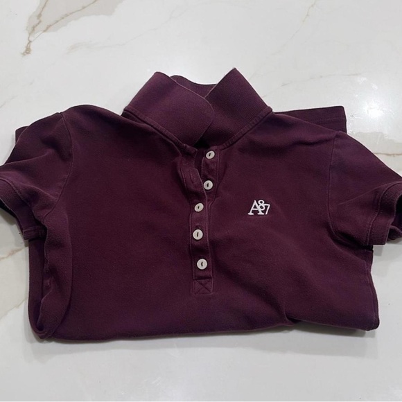 Aeropostale Women’s Burgundy Polo Shirt - Picture 3 of 3